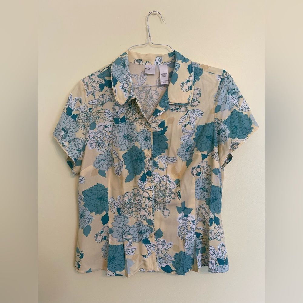 Emma James blouse size 16